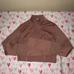 long sleeve crop type ( exercising wear )